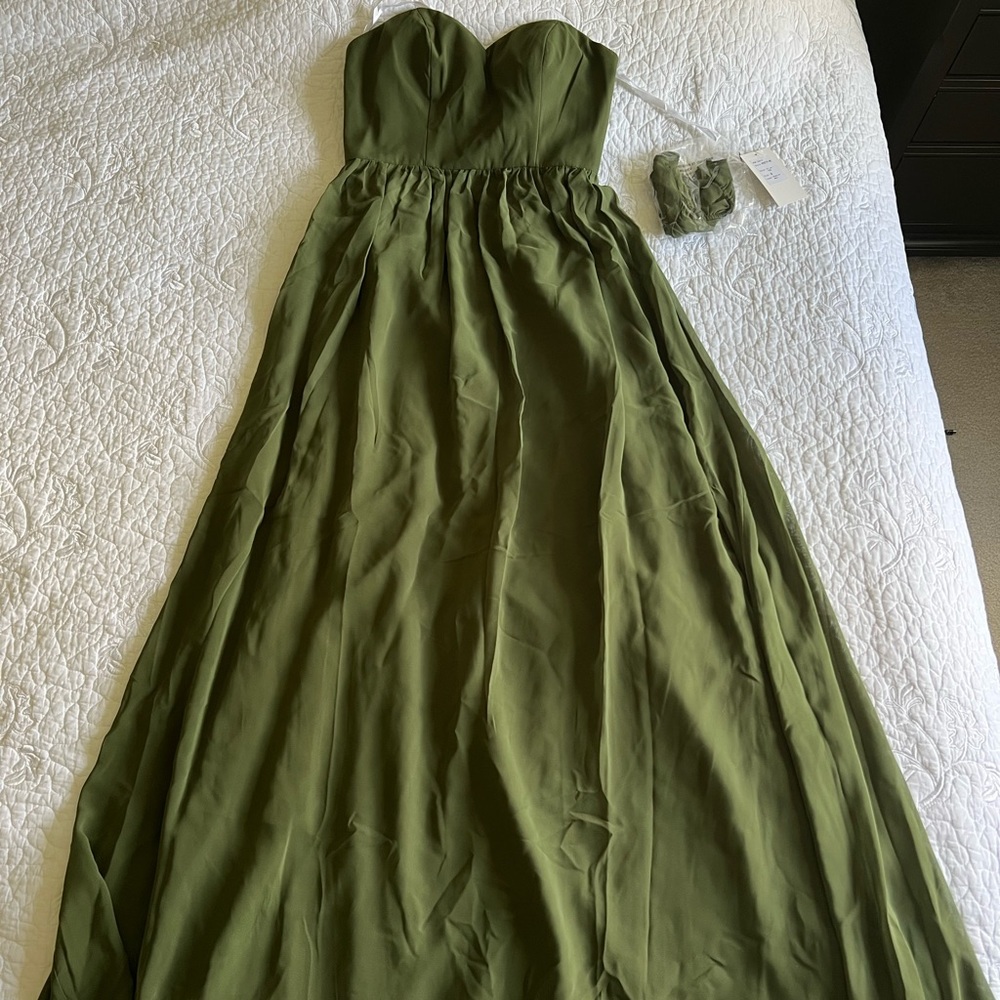 Revelry Wynne Chiffon Bridesmaid dress in Olive, Size 8